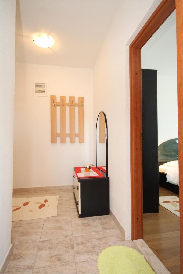 Apartments By The Sea Razanj, Rogoznica - 8361 Exteriör bild