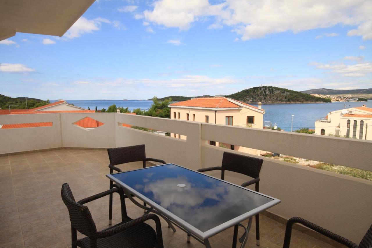 Apartments By The Sea Razanj, Rogoznica - 8361 Exteriör bild
