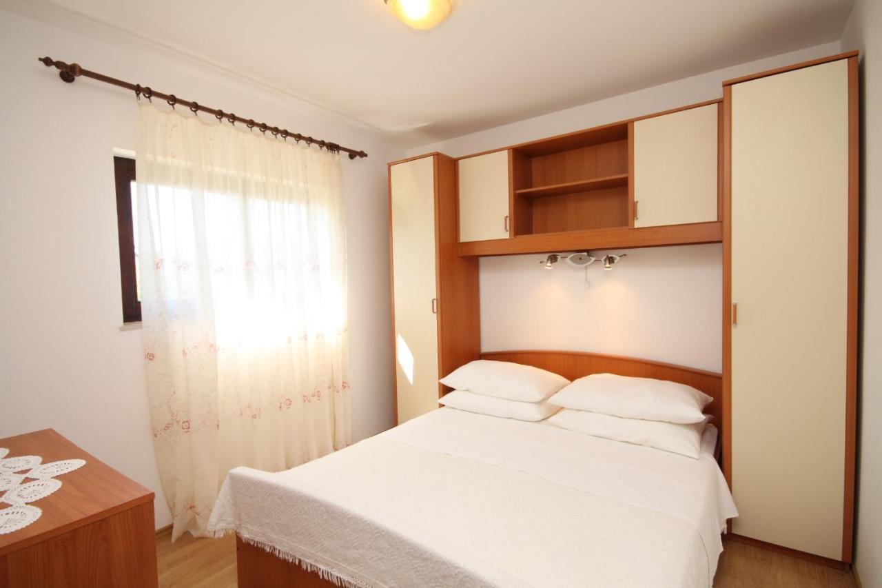 Apartments By The Sea Razanj, Rogoznica - 8361 Exteriör bild